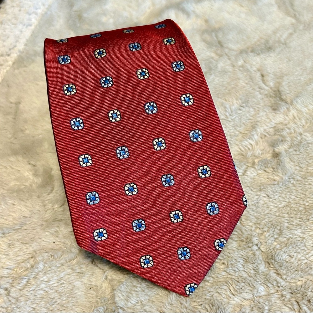 Royal Classic Red Patterned Silk NWOT Tie